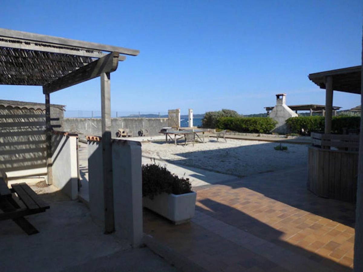 Appartements Acces Prive Plage De La Bergerie Hyères Exteriér fotografie